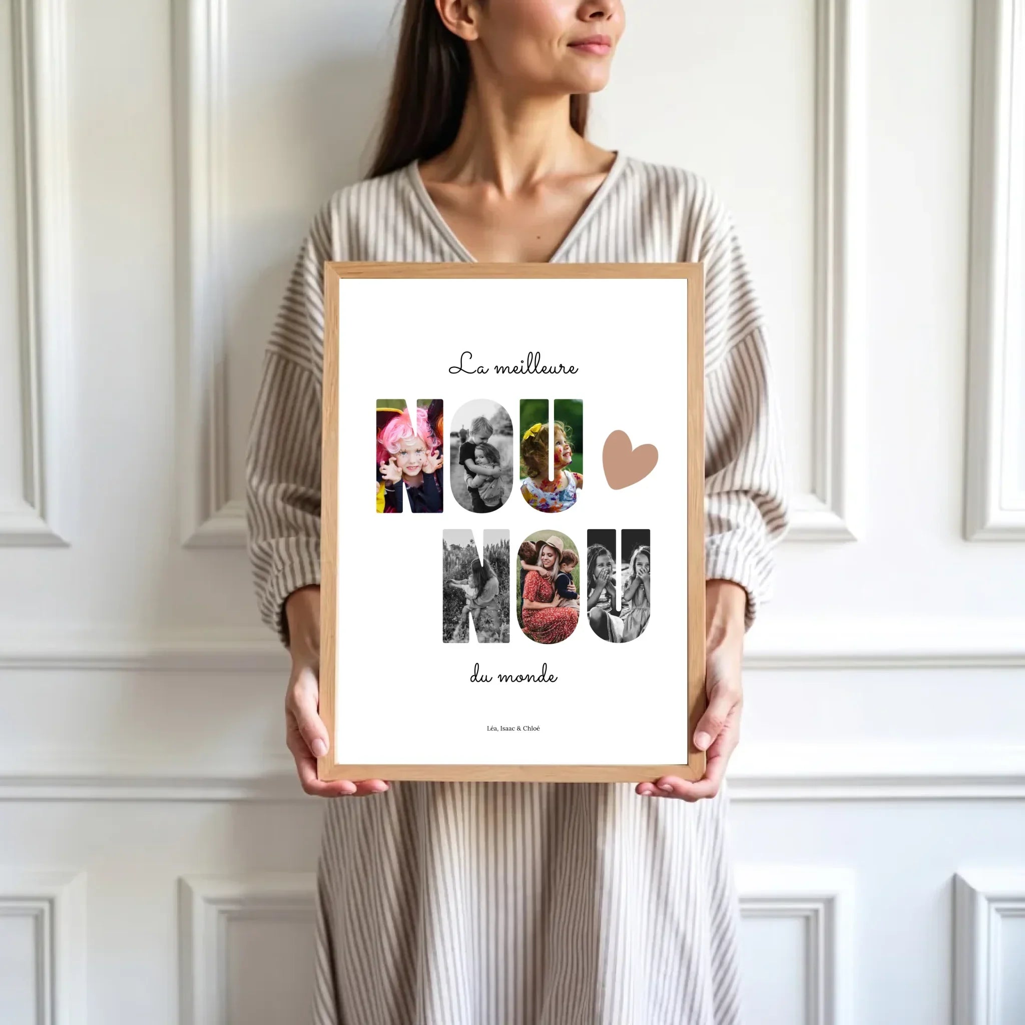 mockup-femme-cadre-bois