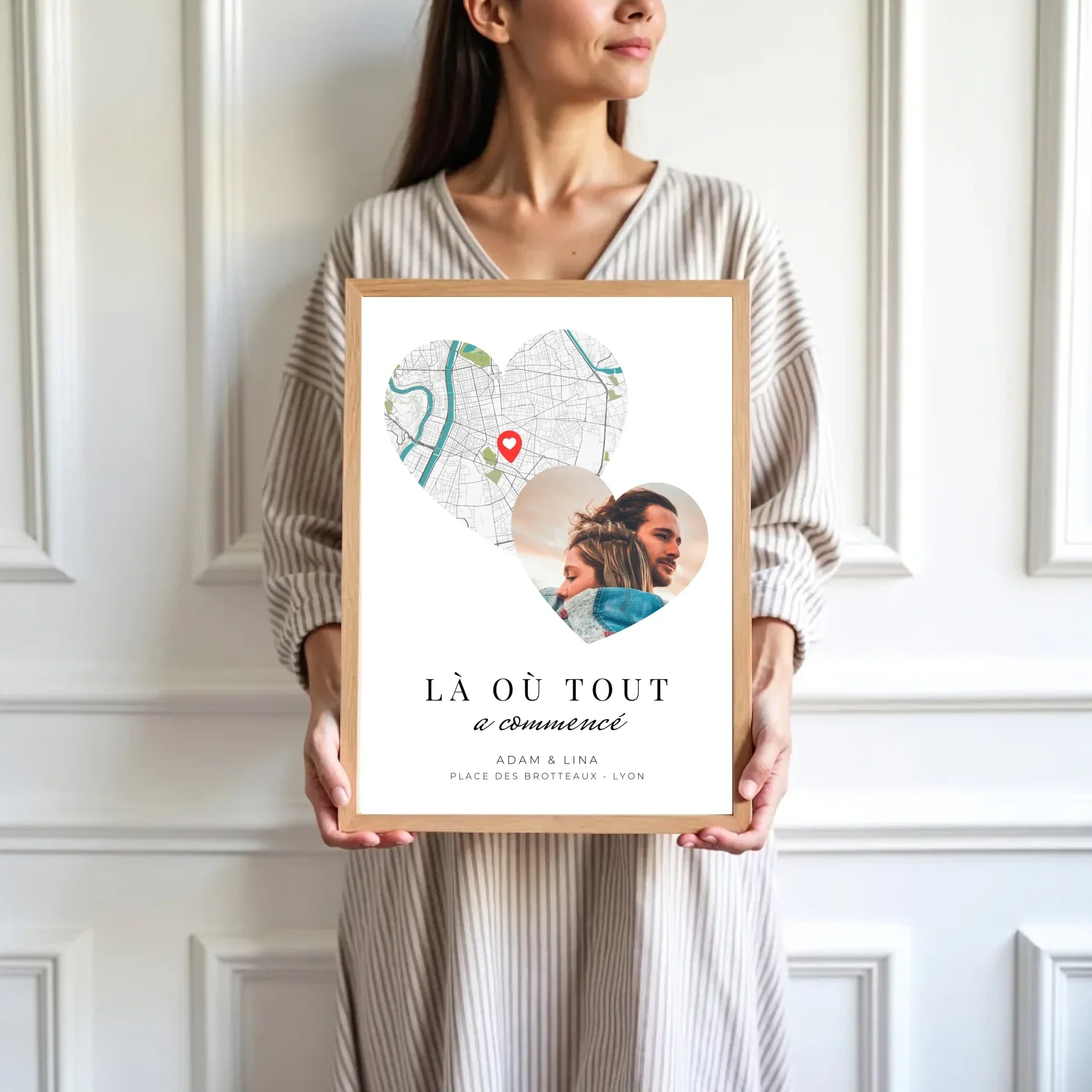 mockup-femme-cadre-bois