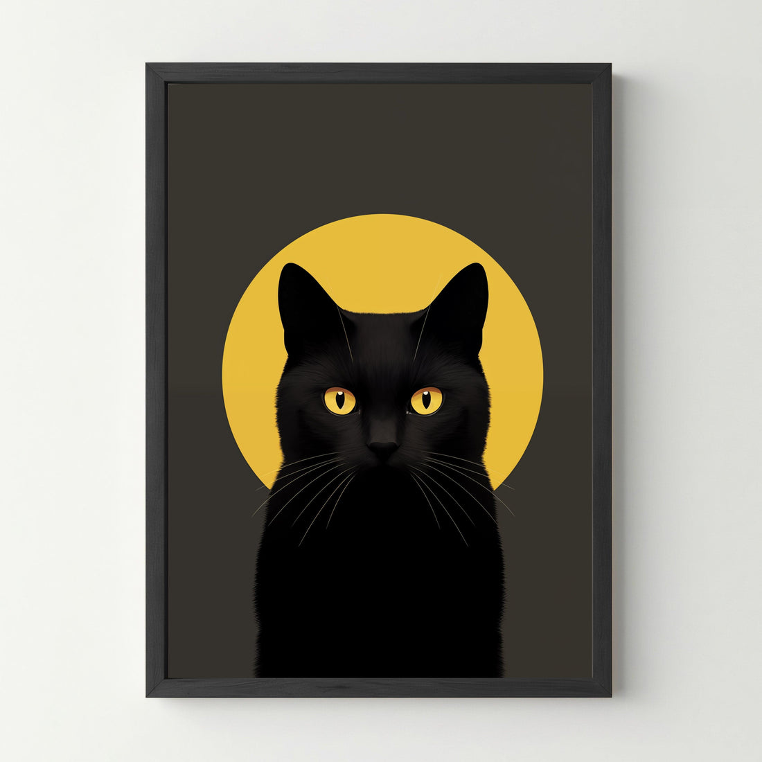 Affiche décorative chat noir au regard doré sur fond jaune, cadre noir élégant