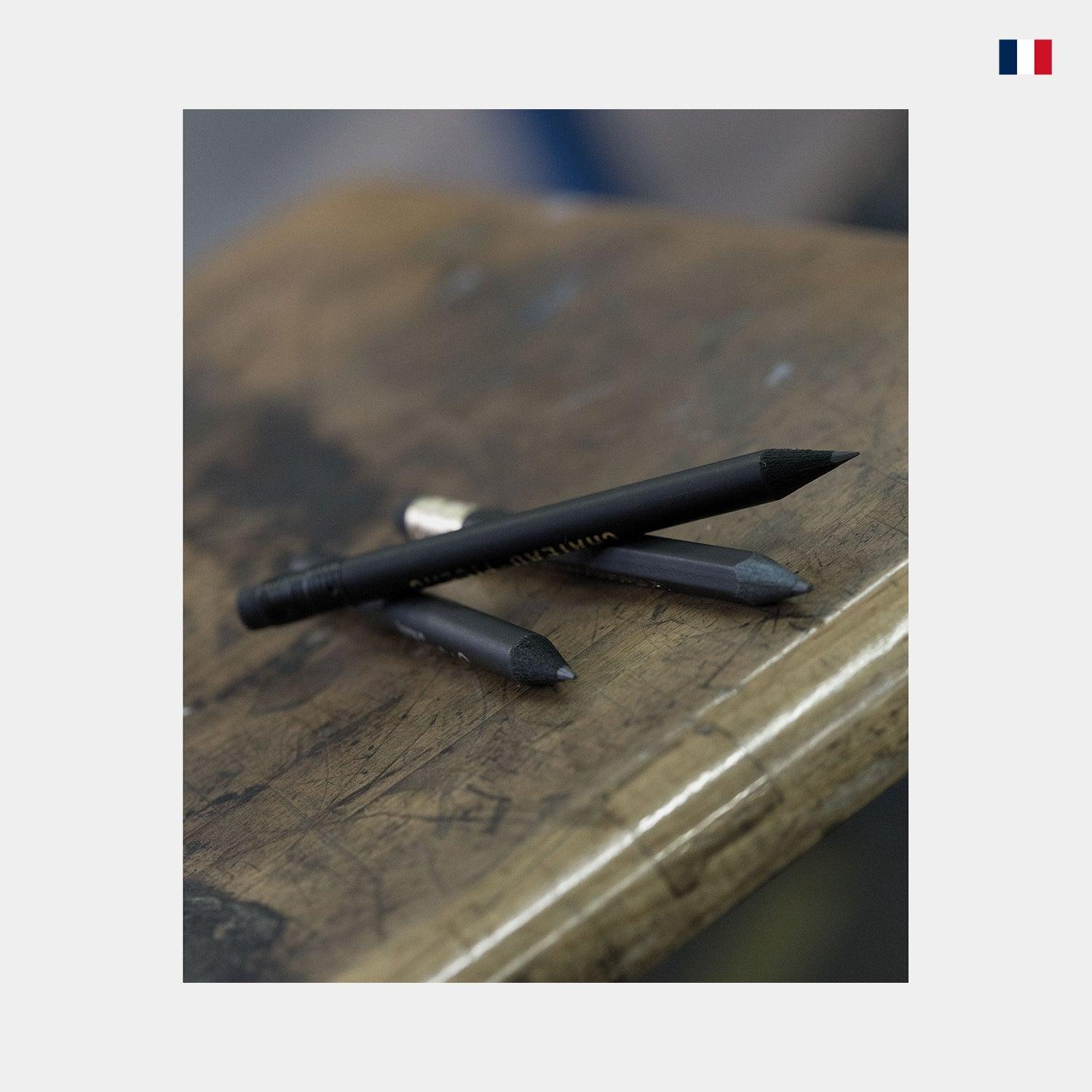 Mini crayon prestige noir personnalisable - Élégant et français - cestfrancais.fr