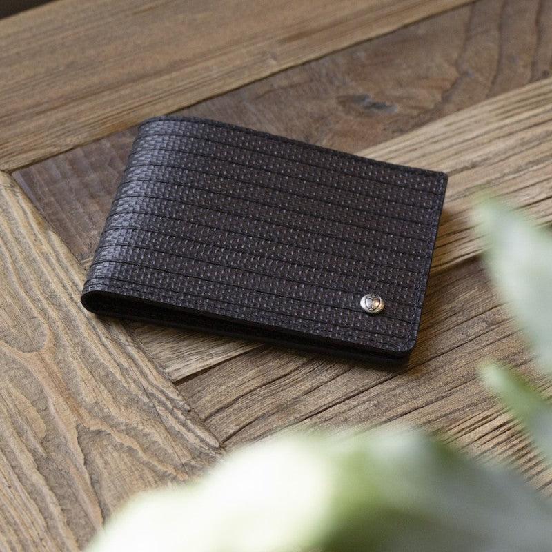 Portefeuille en lance à incendie - cestfrancais.fr