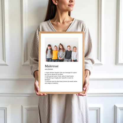 mockup-femme-cadre-bois