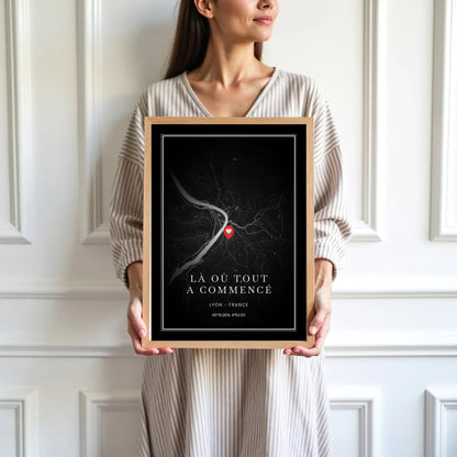 mockup-femme-cadre-bois