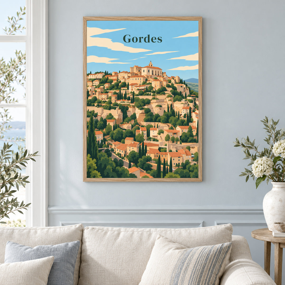 Affiche ville - Gordes, village perché du Luberon – mise en situation dans un salon, cadre vendu selon l’option choisie
